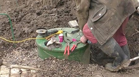 ремонт металлических и пластиковых кессонов